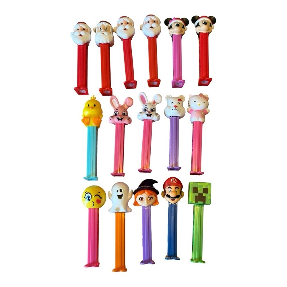 Vintage And Modern Pez Dispensers Lot of 16